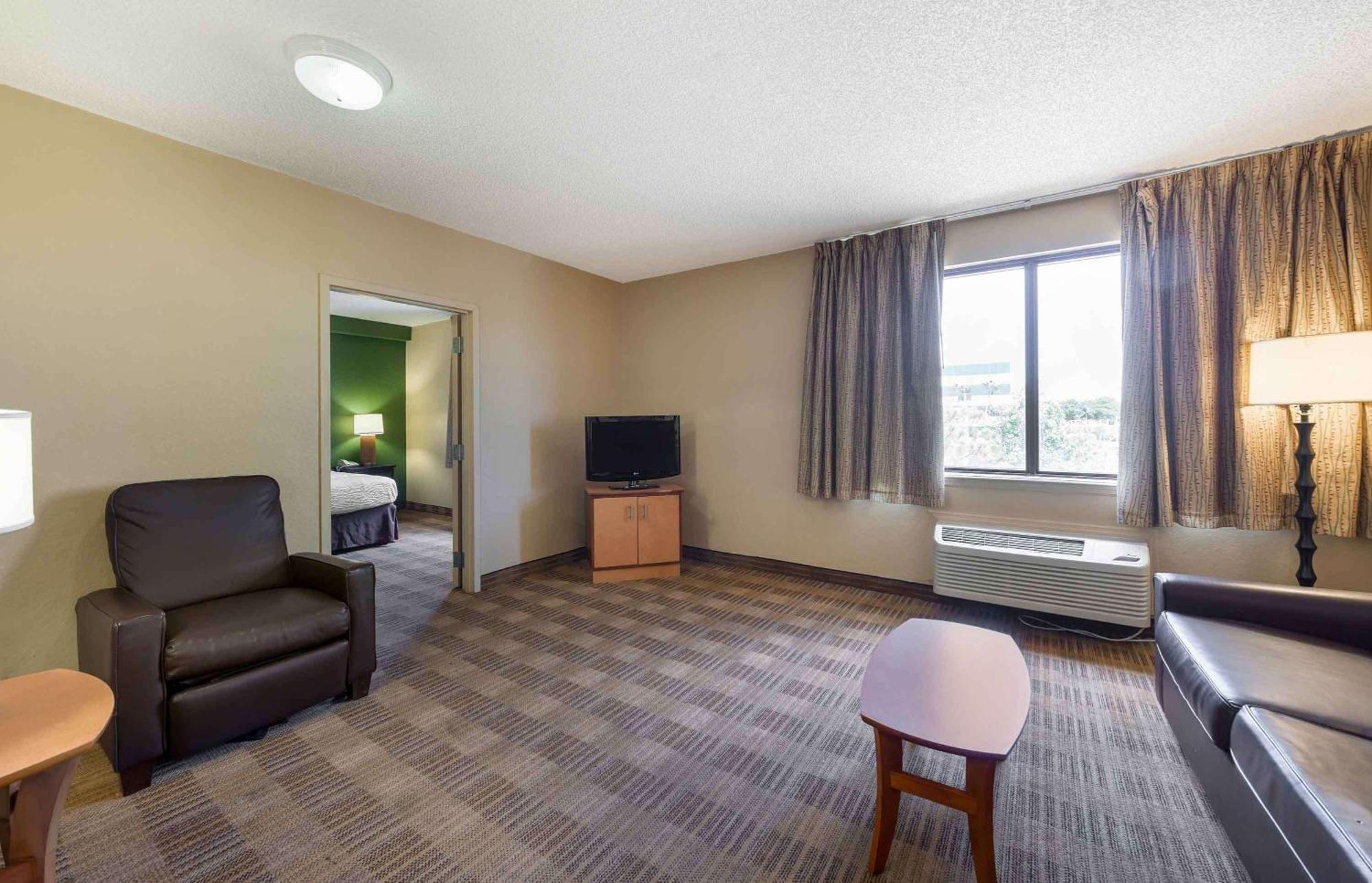 Extended Stay America Select Suites - Houston - Willowbrook - Hwy 249 Exterior photo