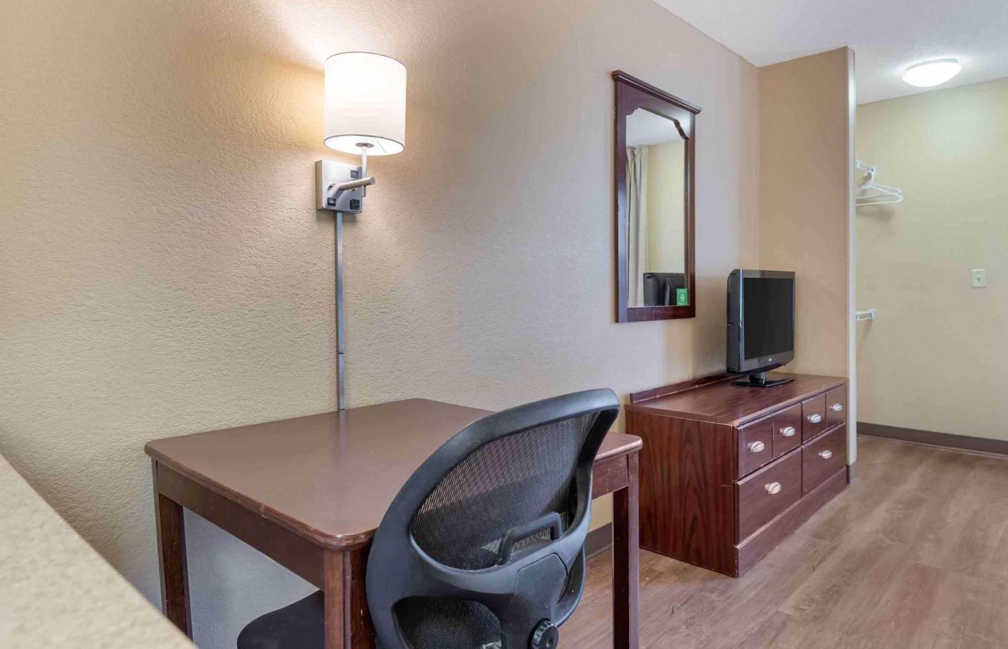Extended Stay America Select Suites - Houston - Willowbrook - Hwy 249 Exterior photo